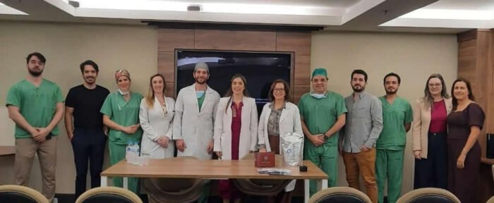 Treinamento exclusivo com Dra. Gisela Pontes destaca inovação em cirurgia facial e rejuvenescimento